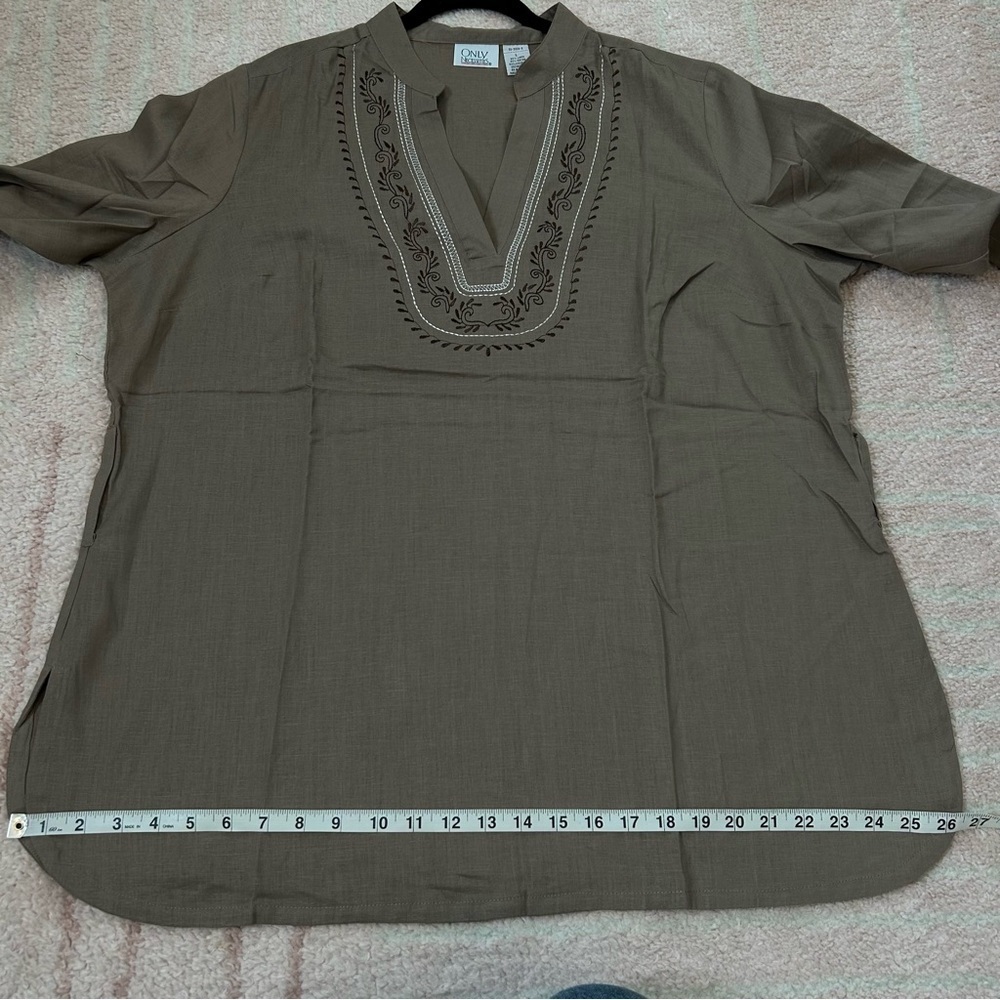 NWOT Only Necessities Taupe Brown Embroidered Tunic Top Linen Blend Size Large - Picture 8 of 10